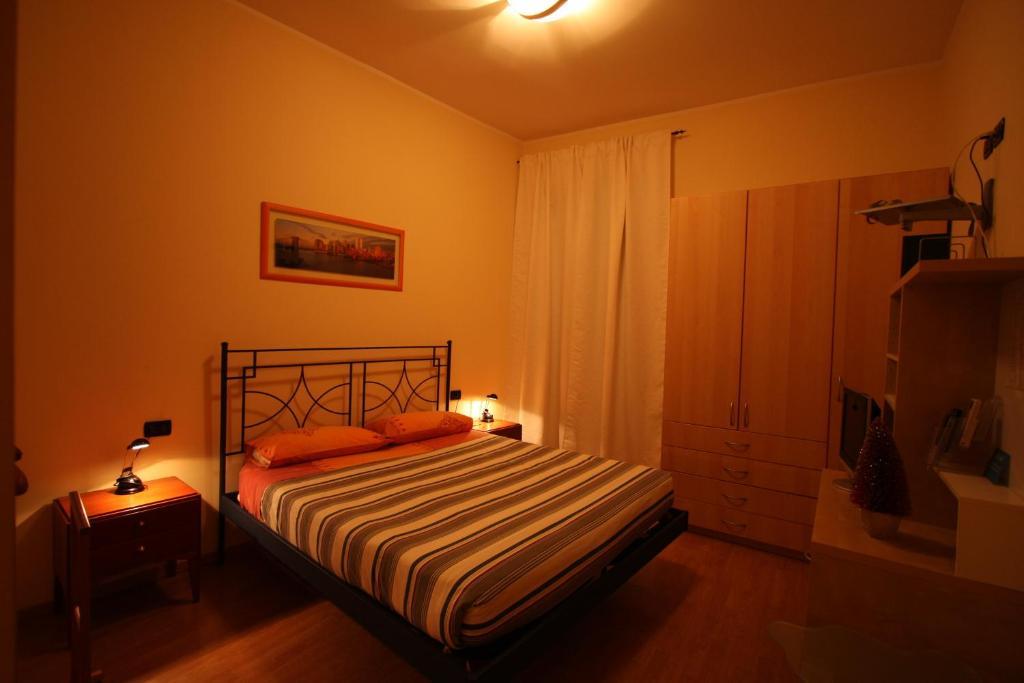 Bed And Breakfast Centrostorico Сарнико Экстерьер фото