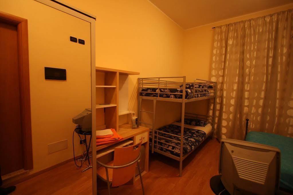 Bed And Breakfast Centrostorico Сарнико Экстерьер фото